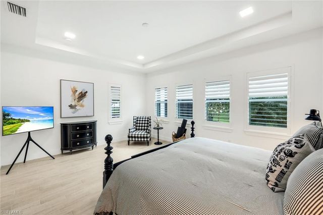 14574 Regatta LN, Naples, FL 34114