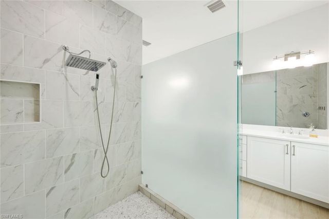 14574 Regatta LN, Naples, FL 34114