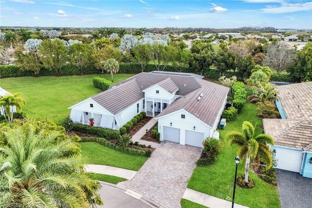 14574 Regatta LN, Naples, FL 34114