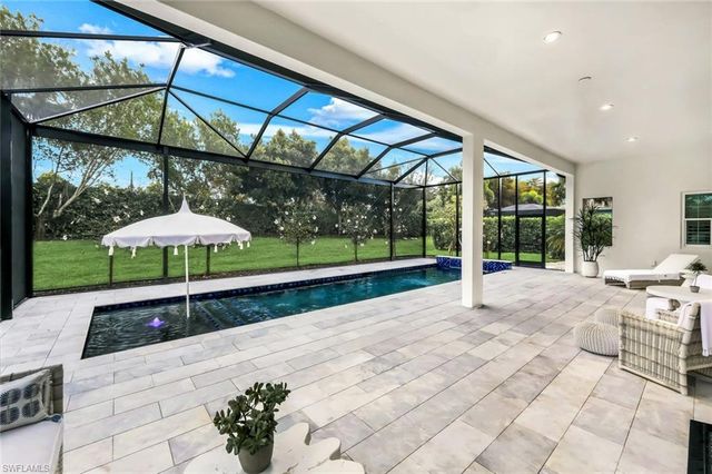 14574 Regatta LN, Naples, FL 34114