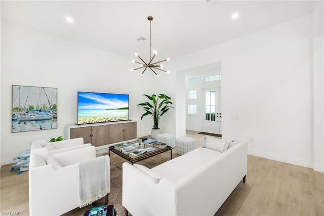 14574 Regatta LN, Naples, FL 34114