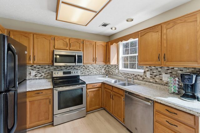 2804 Halifax Ct, Old Hickory, TN 37138