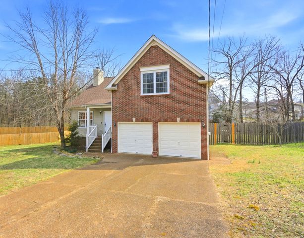 2804 Halifax Ct, Old Hickory, TN 37138