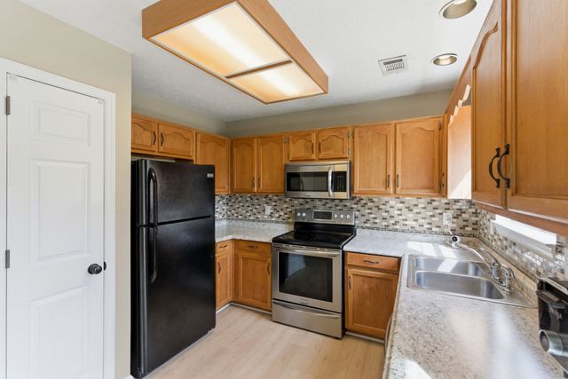 2804 Halifax Ct, Old Hickory, TN 37138