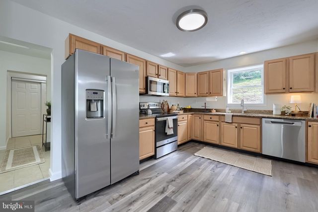 4810 FAKE RD, York, PA 17406