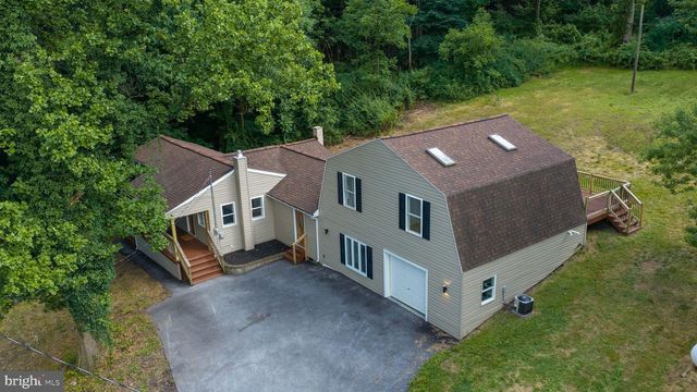 4810 FAKE RD, York, PA 17406