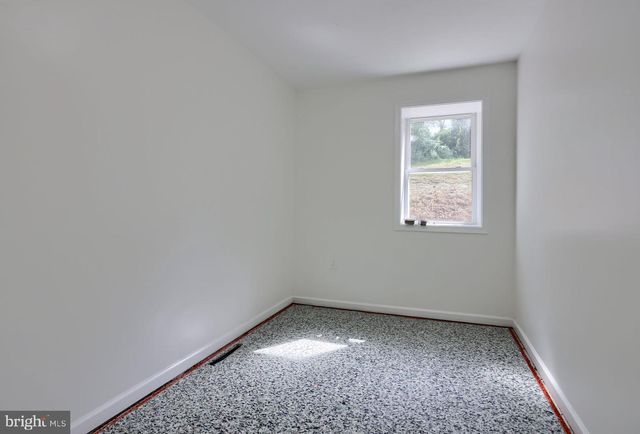 4810 FAKE RD, York, PA 17406