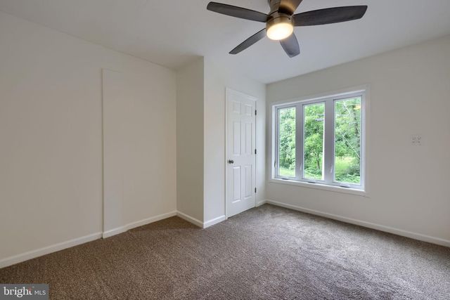 4810 FAKE RD, York, PA 17406