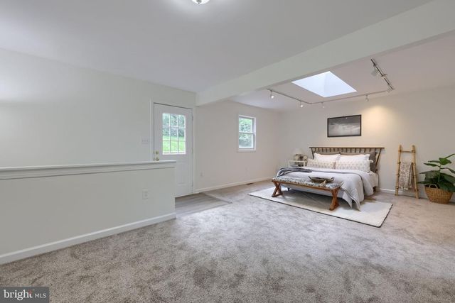 4810 FAKE RD, York, PA 17406