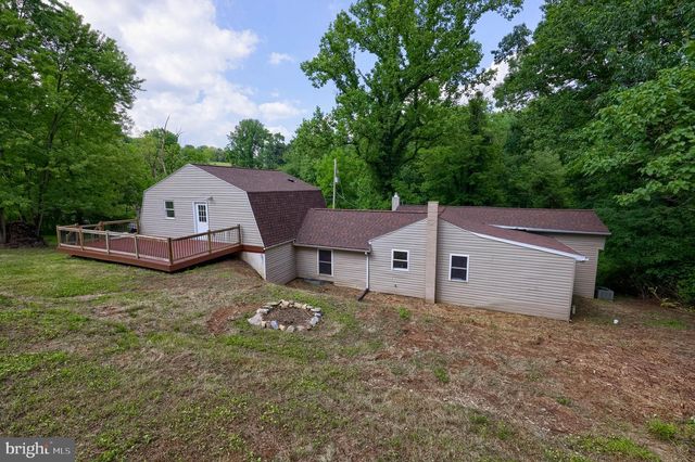 4810 FAKE RD, York, PA 17406