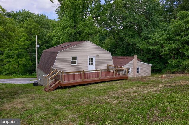 4810 FAKE RD, York, PA 17406