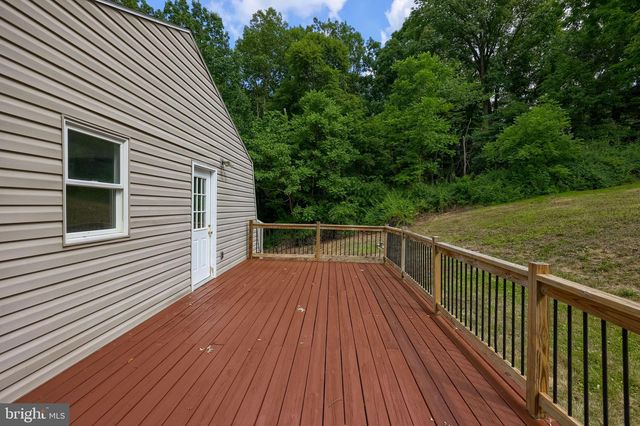 4810 FAKE RD, York, PA 17406