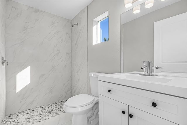 1128 NW 9th TER, Cape Coral, FL 33993