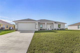 1128 NW 9th TER, Cape Coral, FL 33993