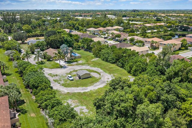 5681 Desoto Road, Greenacres, FL 33463