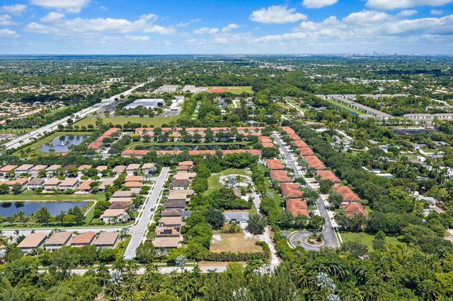 5681 Desoto Road, Greenacres, FL 33463