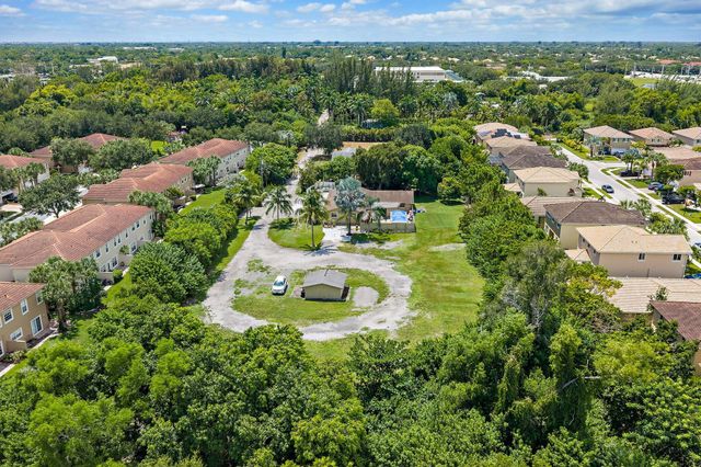5681 Desoto Road, Greenacres, FL 33463