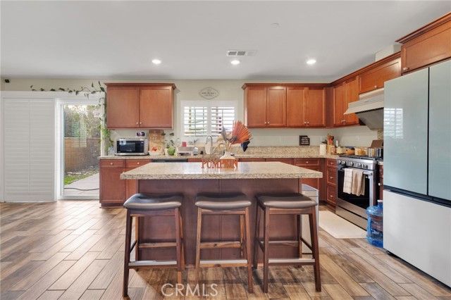 7516 Avocado Cove, Fontana, CA 92336