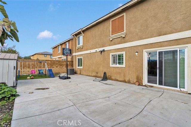 7516 Avocado Cove, Fontana, CA 92336