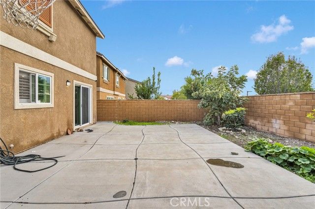 7516 Avocado Cove, Fontana, CA 92336