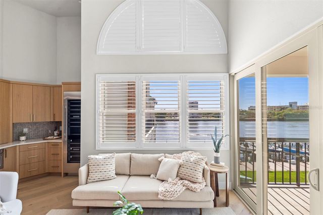 943 SEDDON COVE WAY 943, Tampa, FL 33602