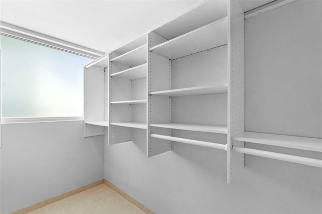 943 SEDDON COVE WAY 943, Tampa, FL 33602