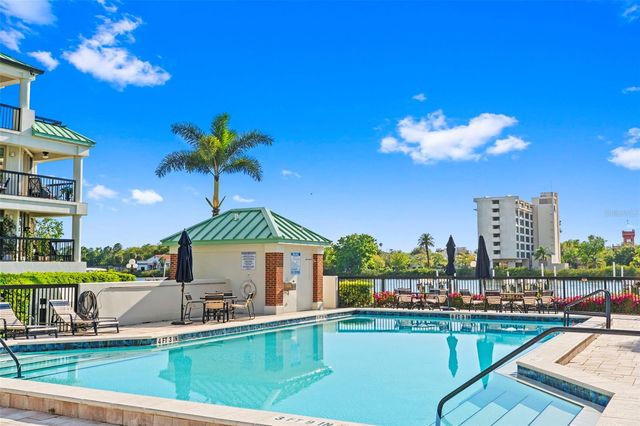 943 SEDDON COVE WAY 943, Tampa, FL 33602