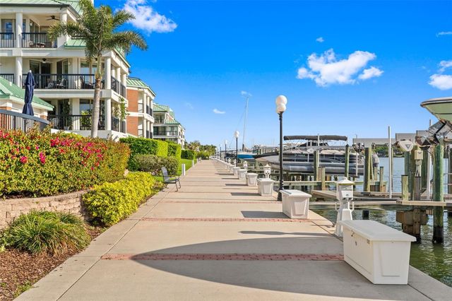 943 SEDDON COVE WAY 943, Tampa, FL 33602