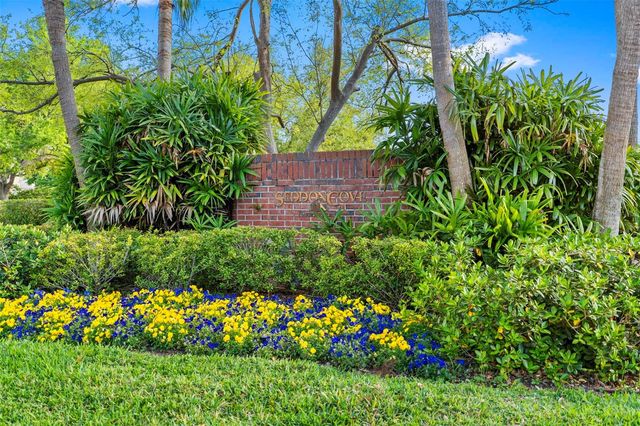 943 SEDDON COVE WAY 943, Tampa, FL 33602