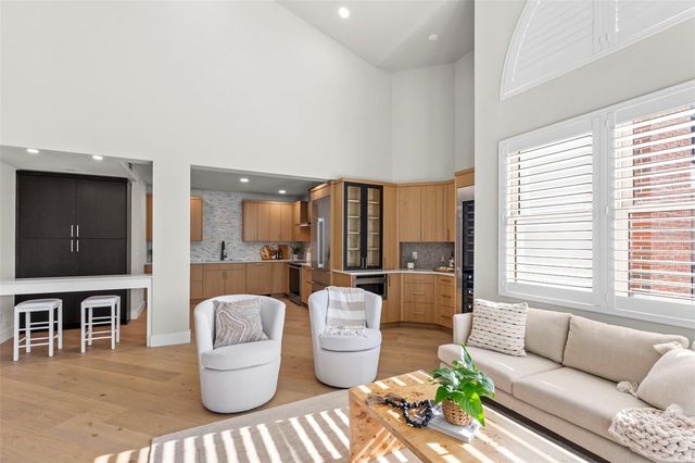 943 SEDDON COVE WAY 943, Tampa, FL 33602