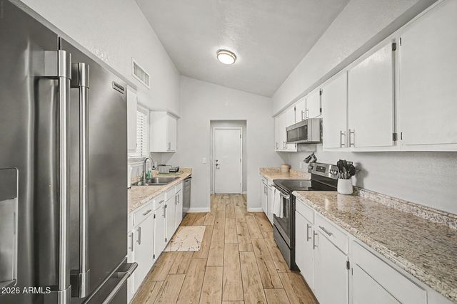 418 E HIDALGO Avenue, Phoenix, AZ 85040