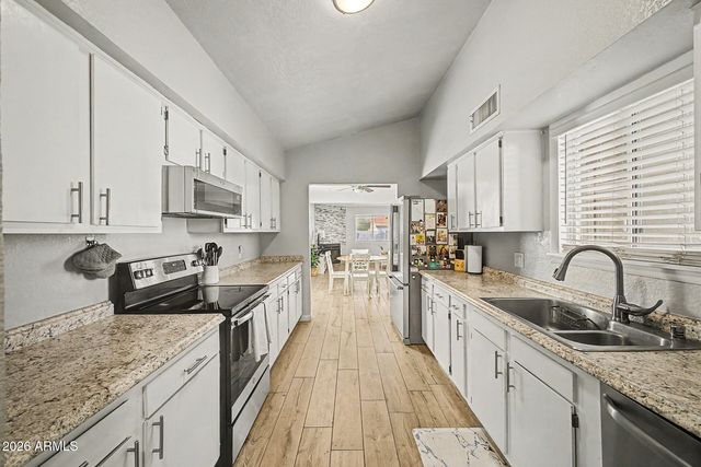 418 E HIDALGO Avenue, Phoenix, AZ 85040