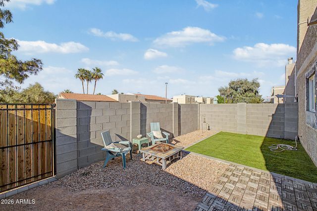 418 E HIDALGO Avenue, Phoenix, AZ 85040