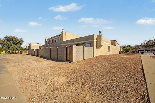 418 E HIDALGO Avenue, Phoenix, AZ 85040
