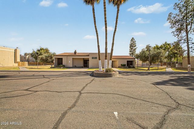 418 E HIDALGO Avenue, Phoenix, AZ 85040