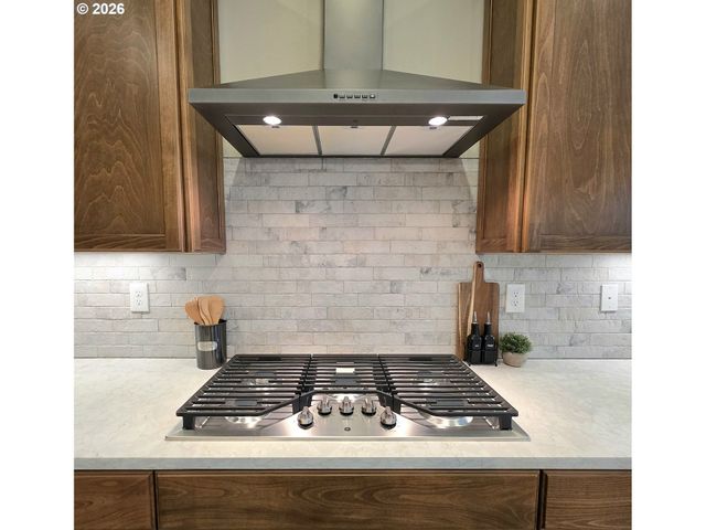 931 W MAGNOLIA Loop, Washougal, WA 98671