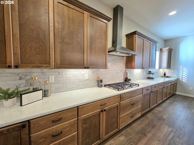 931 W MAGNOLIA Loop, Washougal, WA 98671