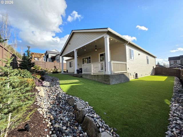 931 W MAGNOLIA Loop, Washougal, WA 98671