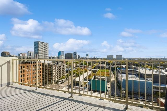 1530 S State Street 1021, Chicago, IL 60605