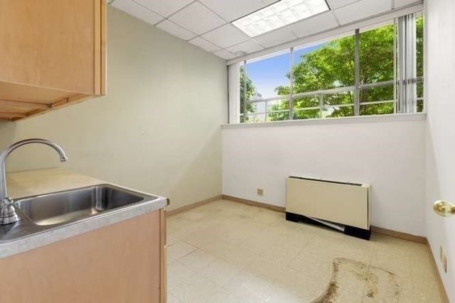 9 Hawthorne 114N, Boston, MA 02114