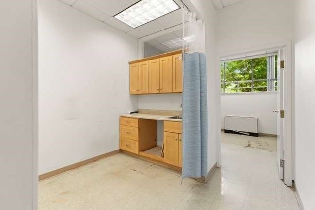 9 Hawthorne 114N, Boston, MA 02114