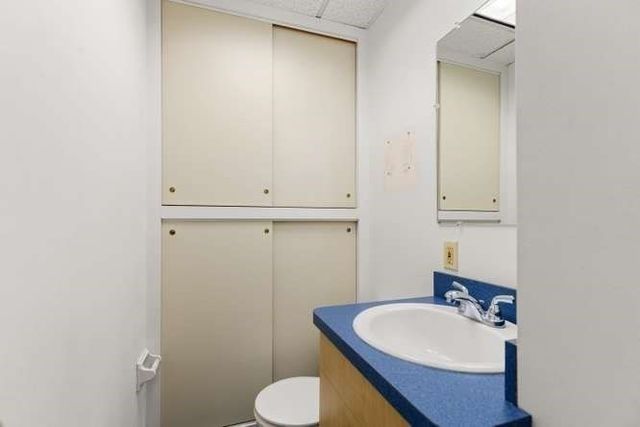 9 Hawthorne 114N, Boston, MA 02114