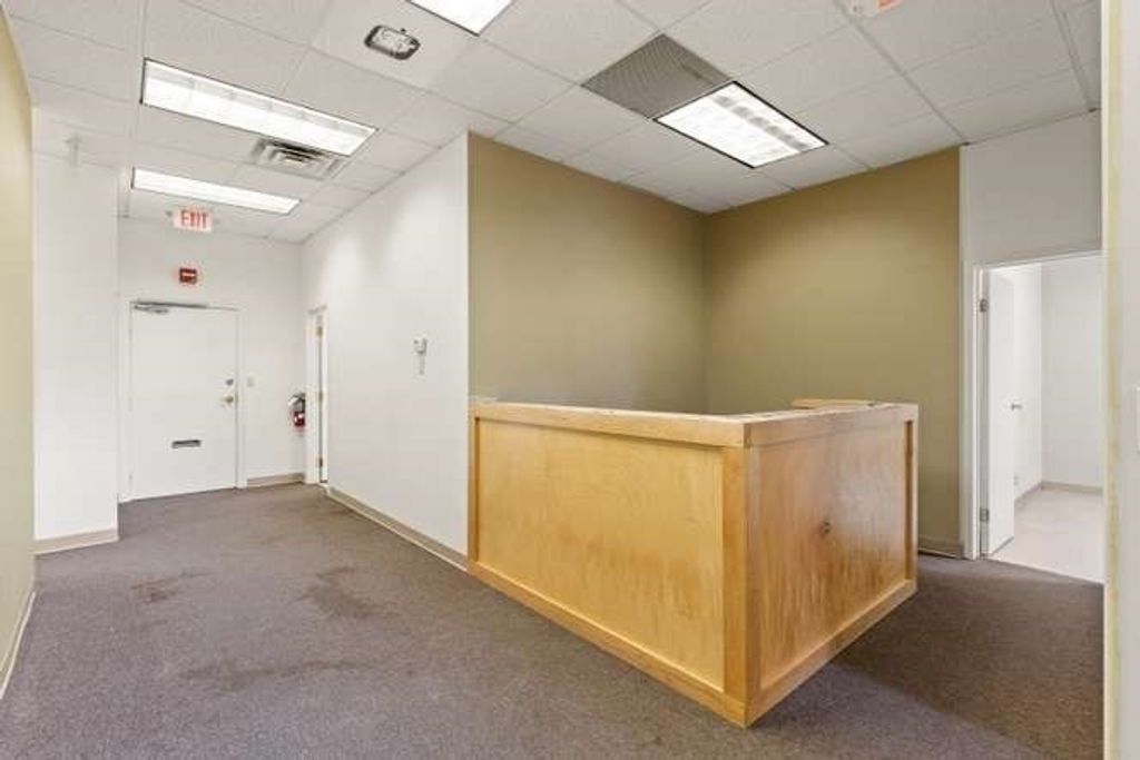 9 Hawthorne 114N, Boston, MA 02114
