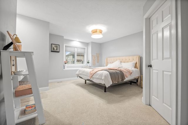 4727 Plumwood Drive, West Des Moines, IA 50265