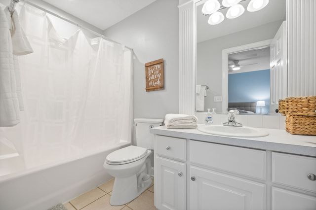 4727 Plumwood Drive, West Des Moines, IA 50265