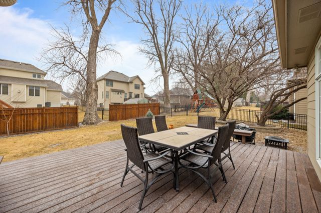 4727 Plumwood Drive, West Des Moines, IA 50265