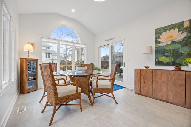 4727 Plumwood Drive, West Des Moines, IA 50265