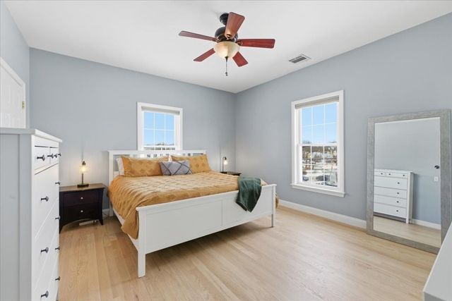 213 Pleasant Street 213, Norwood, MA 02062