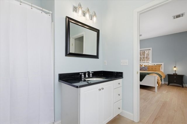 213 Pleasant Street 213, Norwood, MA 02062