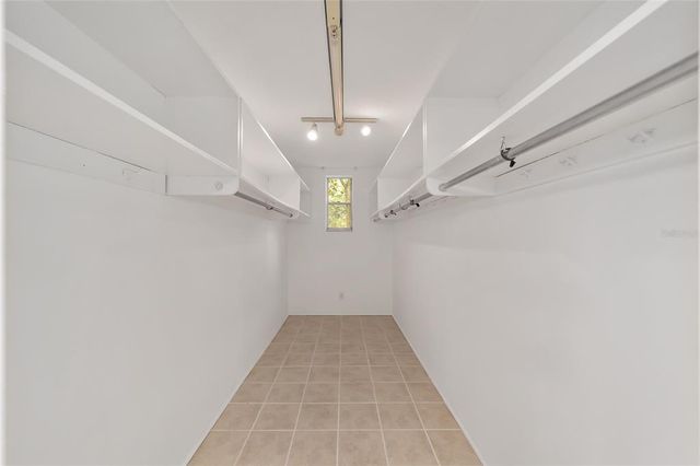 1717 NW 23RD AVENUE 4D, Gainesville, FL 32605